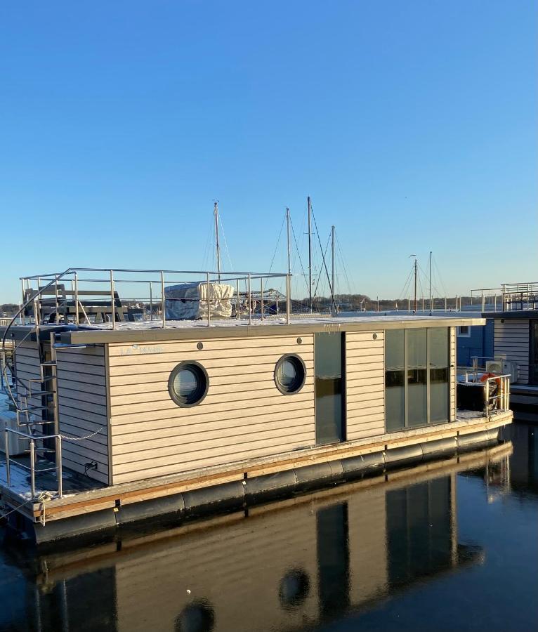 ホテル Hausboot Fjord Claudia シュレースヴィヒ エクステリア 写真