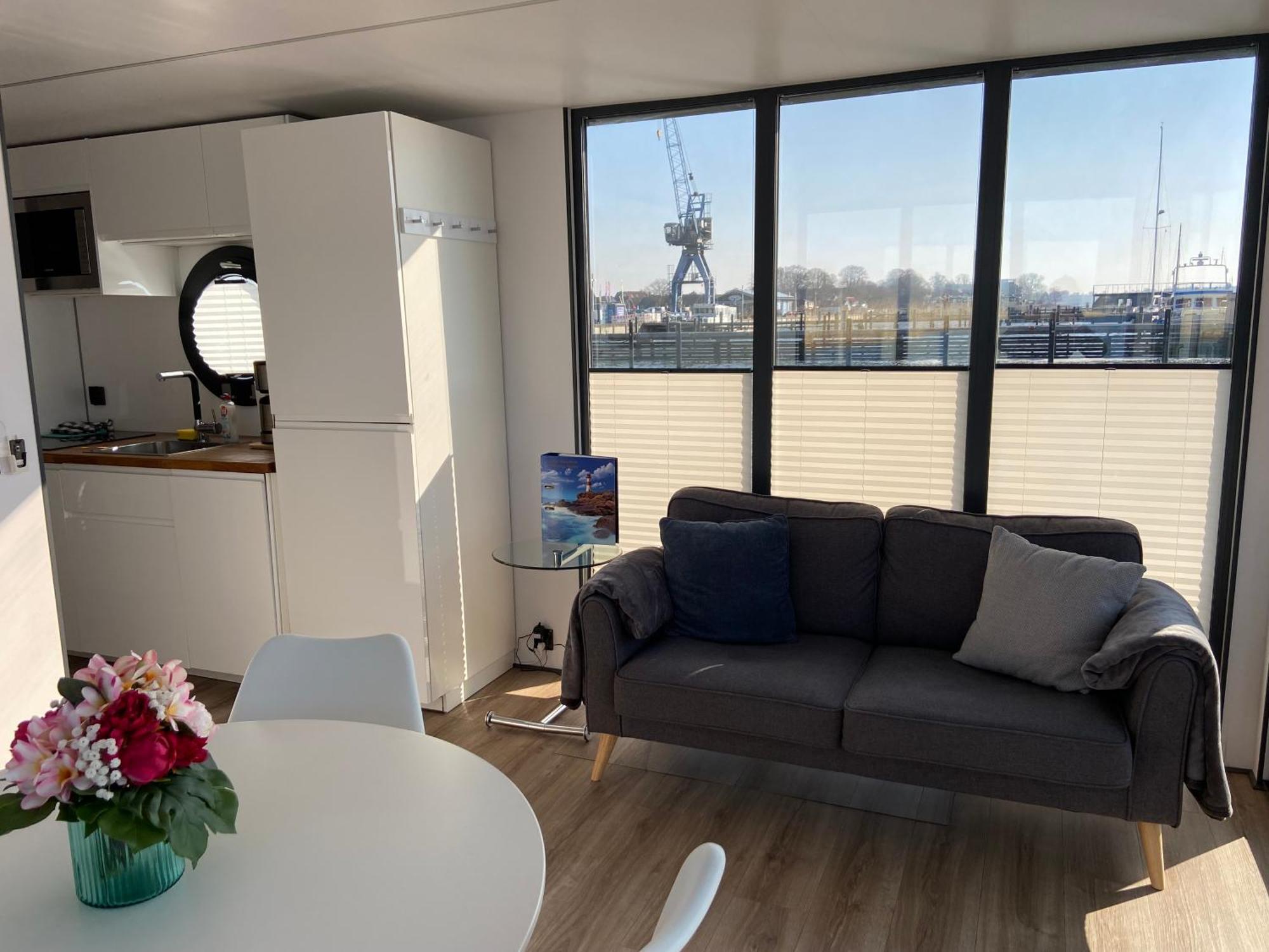 ホテル Hausboot Fjord Claudia シュレースヴィヒ エクステリア 写真